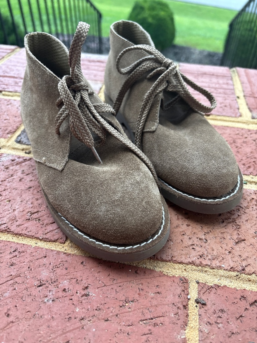 Crewcuts boots size k4 (big boy size)